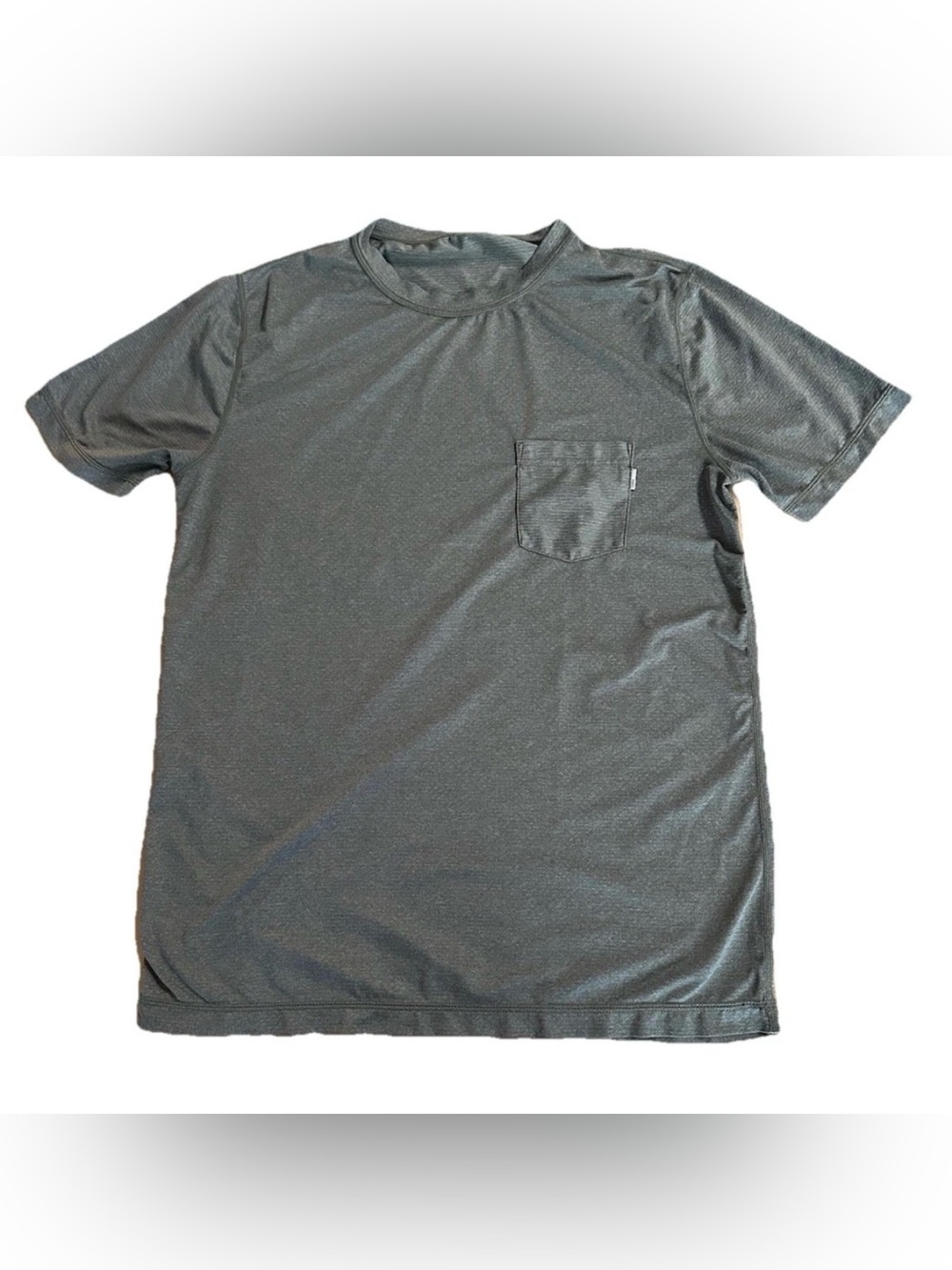 Vuori Tradewind Heathered Green Performance Pocket T-Shirt Breathable V109 Sz M